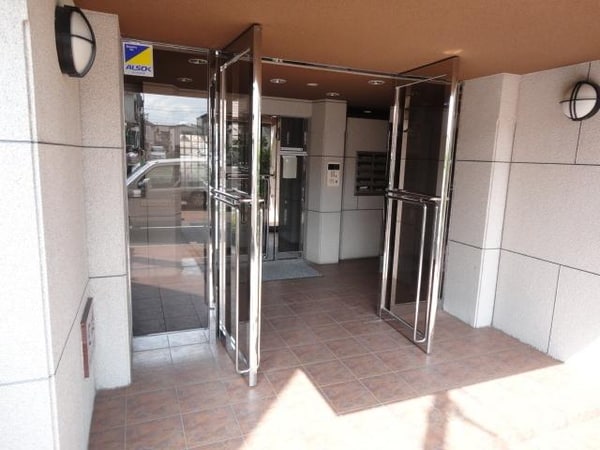 エントランス(★お部屋探しはタウンハウジング高幡不動店まで★)