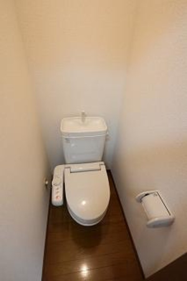 トイレ(洗浄便座付のトイレです)