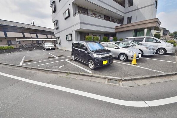 共有部分(★敷地内駐車場です★)