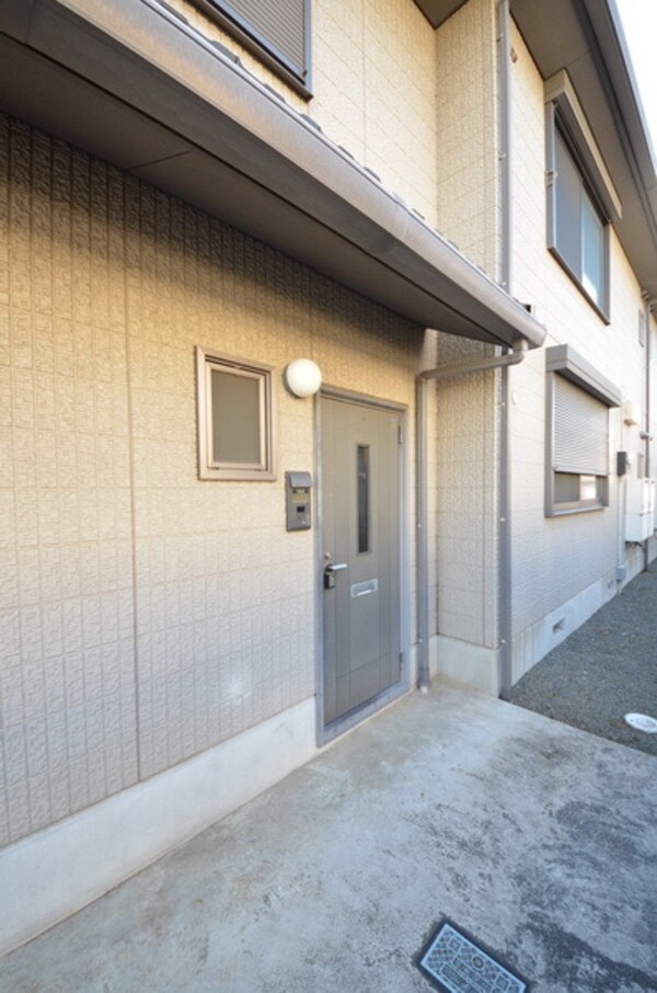 エントランス(★お部屋探しはタウンハウジング高幡不動店まで★)