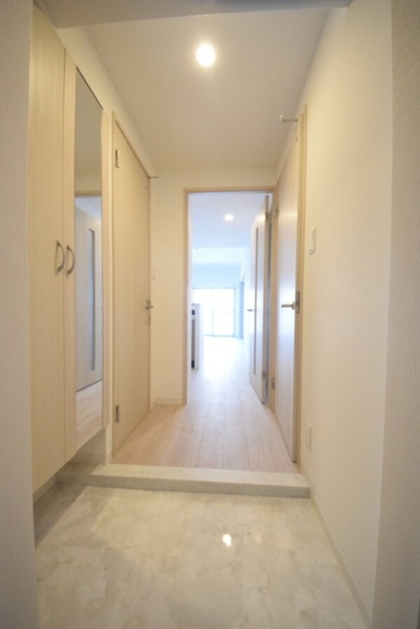玄関(★お部屋探しは最寄りのタウンハウジングまで★)