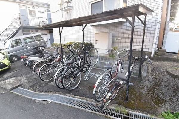その他(★駐輪場は別棟にあります★)