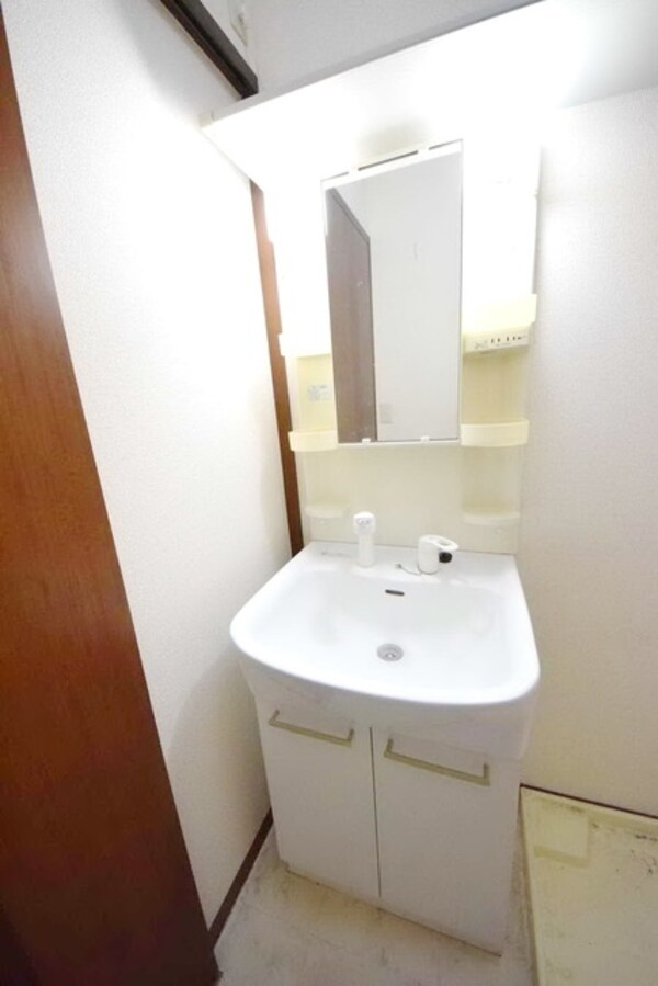 洗面(★お部屋探しは株式会社タウンハウジング東京まで★)