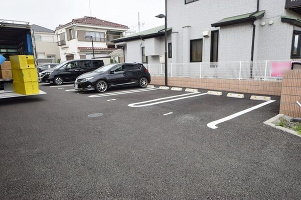 駐車場(★お部屋探しは株式会社タウンハウジング東京まで★)