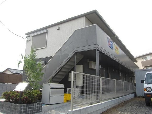 エントランス(♪エントランス側から見て♪)