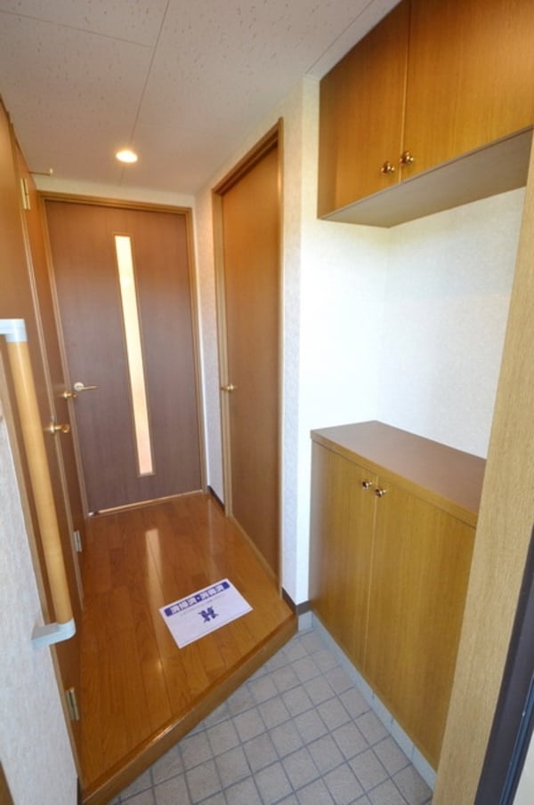 玄関(♪ただいまぁ～♪)