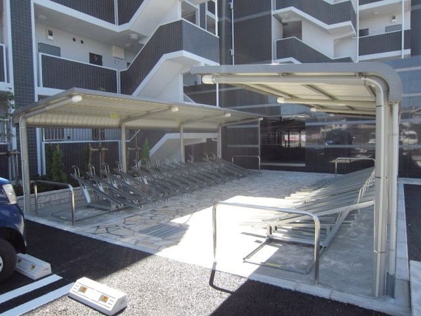 共有部分(★屋根付き駐輪場です★)