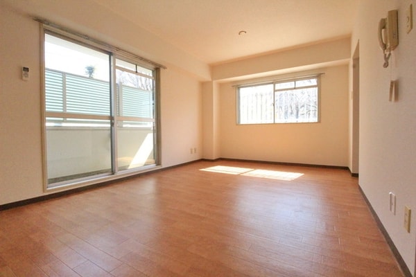 リビング・居室(★お問い合わせはタウンハウジング聖蹟桜ヶ丘店まで★)