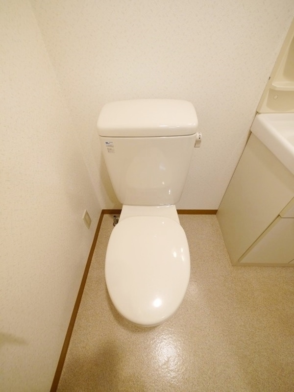 トイレ(★お部屋探しは株式会社タウンハウジング東京まで★)