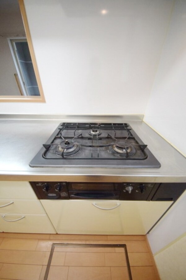 キッチン(★グリル付き３口コンロ★)