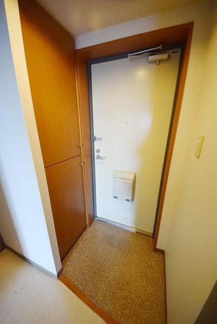 物件内観写真10　(★下駄箱完備の玄関★)