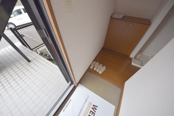 玄関(★お部屋探しはタウンハウジング高幡不動店まで★)