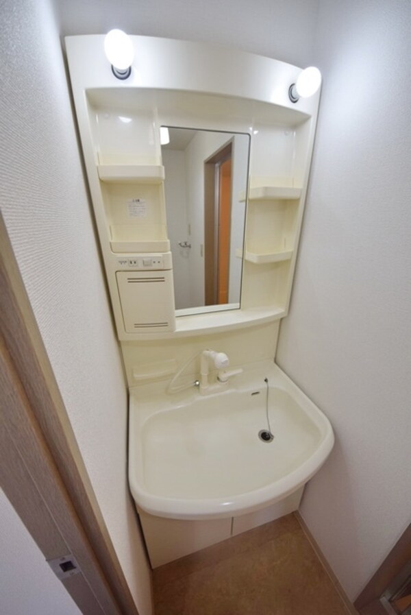 洗面(★生活に便利な独立洗面台★)