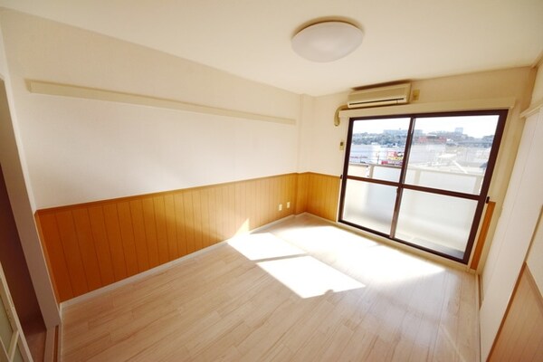 リビング・居室(同建物別号室別タイプ参考写真です)