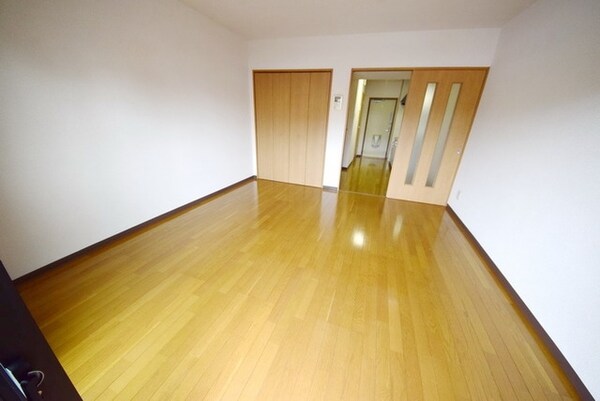 リビング・居室(★お部屋探しは株式会社タウンハウジング東京まで★)