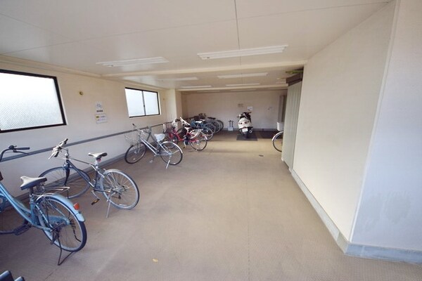 共有部分(★屋根付き駐輪場★)