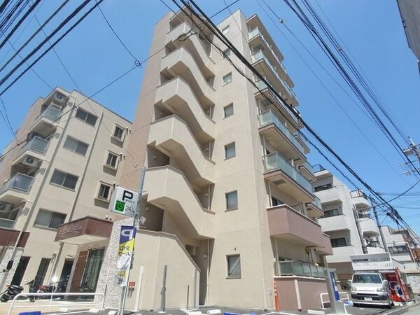 外観(♪外観タイル貼のマンション♪)