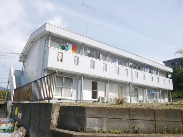 外観(★南向き・２０１７年に内装リフォーム★閑静な住宅街ですよ★)