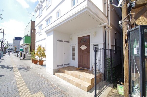 エントランス(★お問い合わせはタウンハウジングまで★)