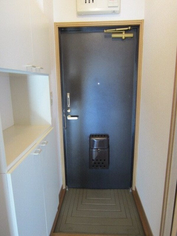 玄関(★下駄箱付きの玄関★)