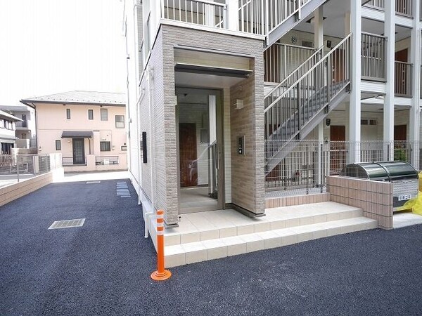 エントランス(★お部屋探しは、タウンハウジング多摩センター店へ★)