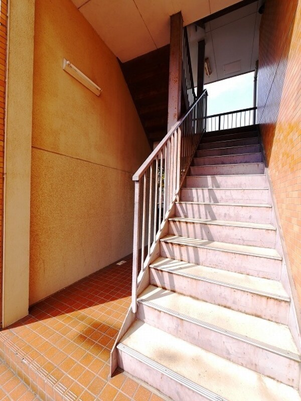 共有部分(★共用階段は手すり付★)