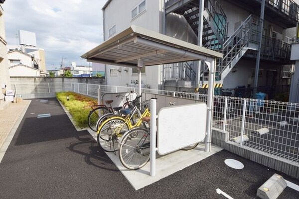 共有部分(★屋根付きの駐輪場です★)