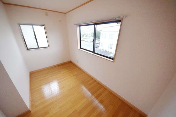 その他室内・内装(～５．５帖、２面採光の明るいお部屋です～)