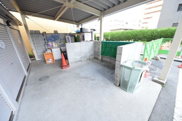 共有部分(ゴミ置き場)