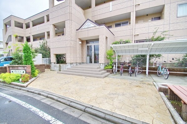 エントランス(★タウンハウジング稲田堤店までお問い合わせください★)