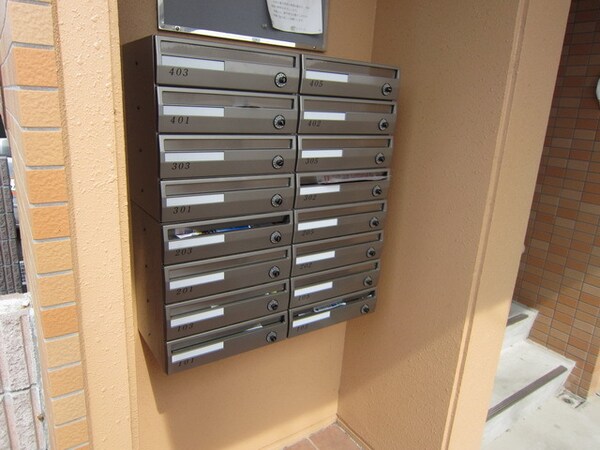 共有部分(★集合ポストもダイヤル式★)