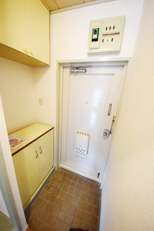 玄関(★お部屋探しは株式会社タウンハウジング東京まで★)