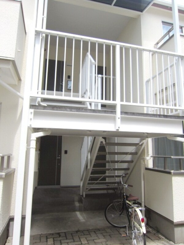 その他(★ワンフロア２世帯で隣接面が少ないです★)