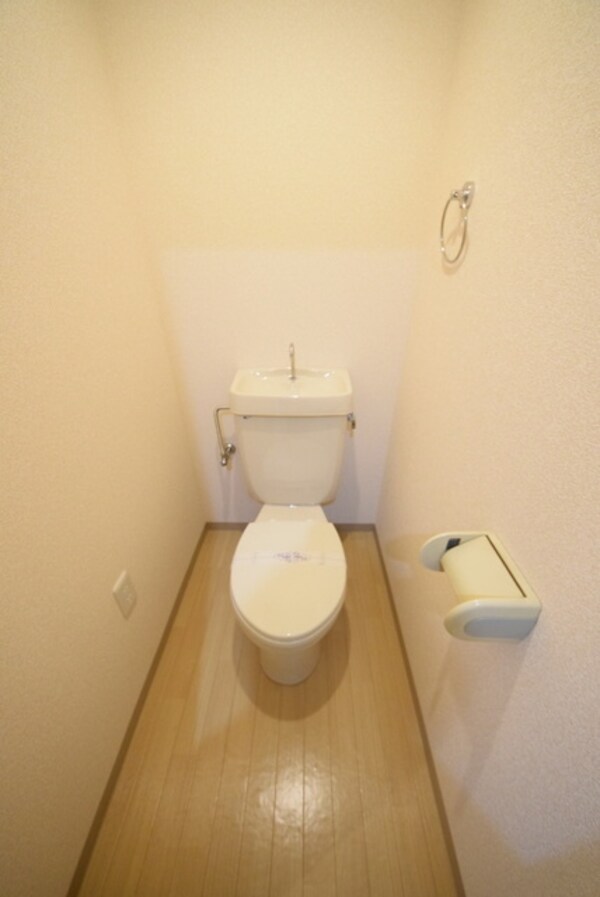 トイレ(★お部屋探しは株式会社タウンハウジング東京まで★)