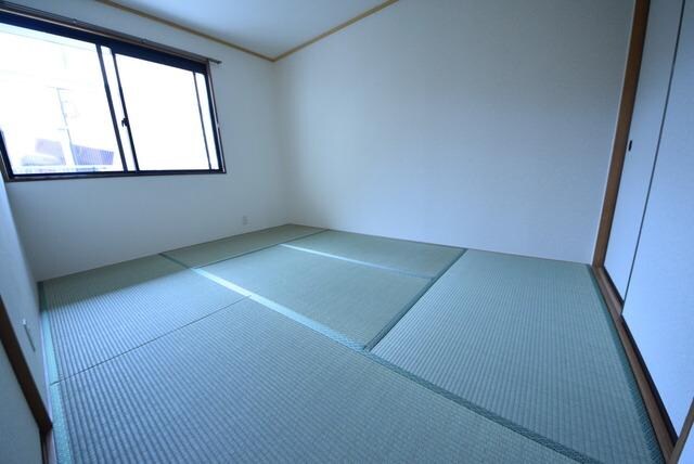 物件内観写真17　(★畳はいいですね☆)