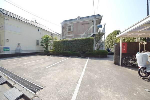 駐車場(★敷地内駐車場もあります★)