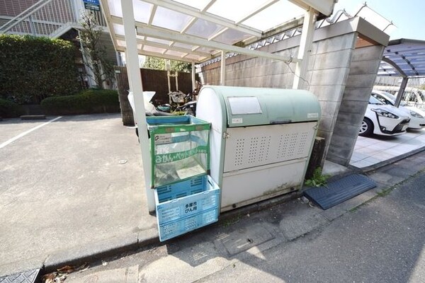 共有部分(★専用ごみ置き場★)