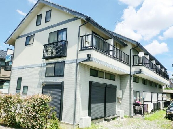 外観(★南東向き日当たり良好・閑静な住宅街です★)