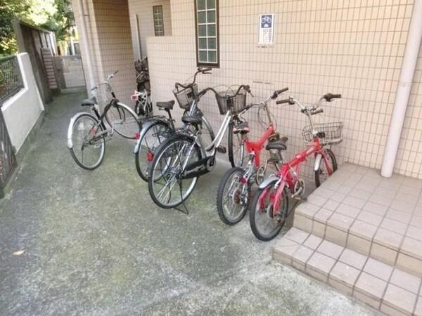 その他(自転車置き場)