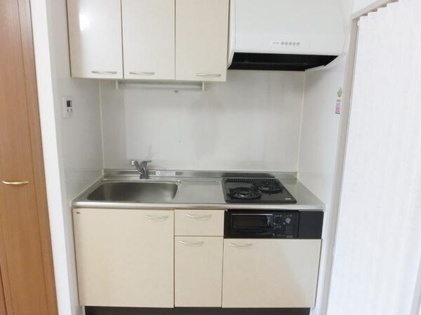 キッチン(★お料理楽々２口ガスのシステムキッチンです★)