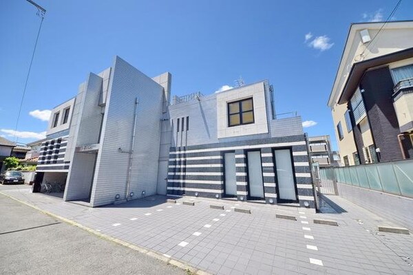 外観(★小田急線和泉多摩川駅から徒歩5分の所にあります★)