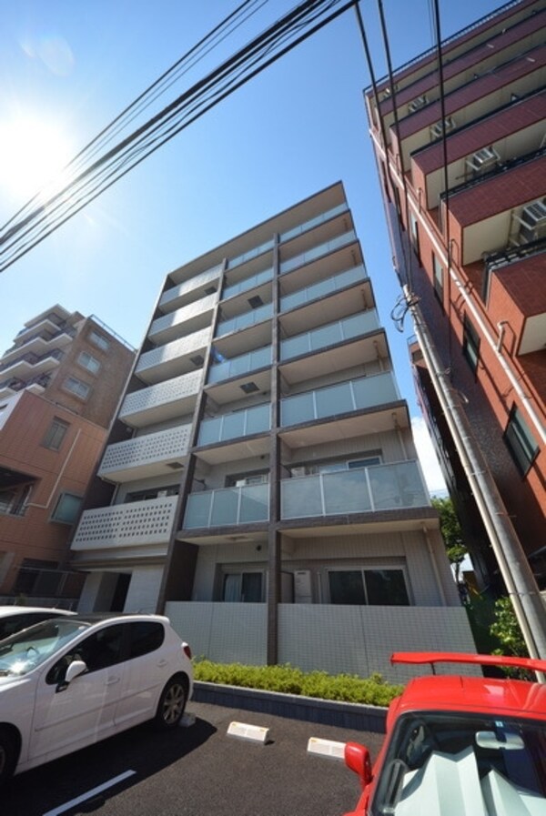 外観(★平成２５年築でまだまだキレイ★)