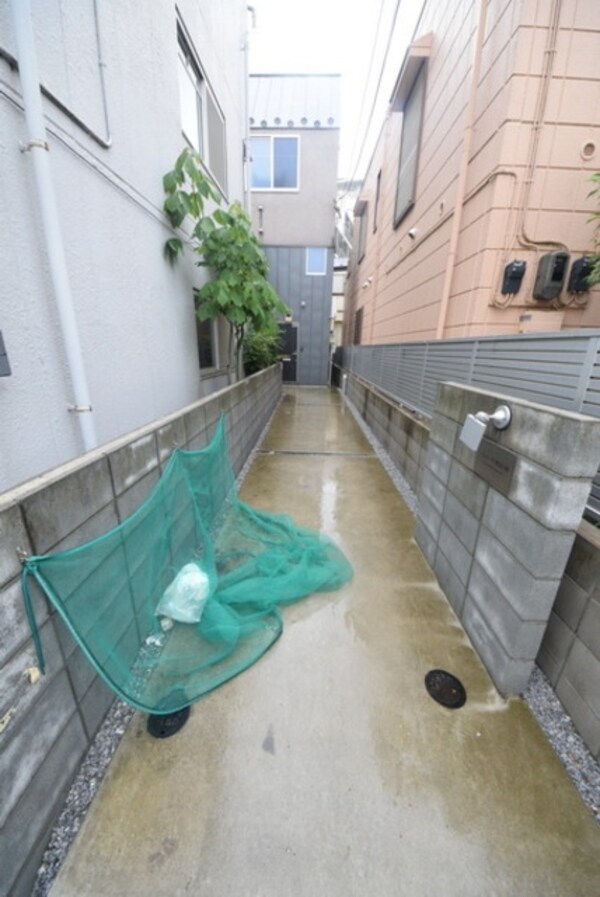 エントランス(★広々としたエントランスです★)