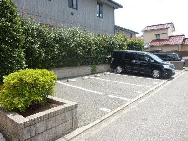 駐車場(★駐車場★)