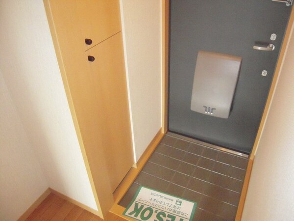 玄関(★下駄箱付きで玄関すっきり★)