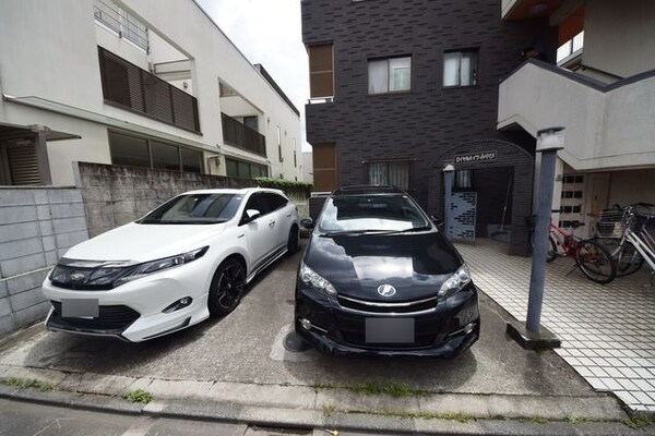 駐車場(★駐車場★)