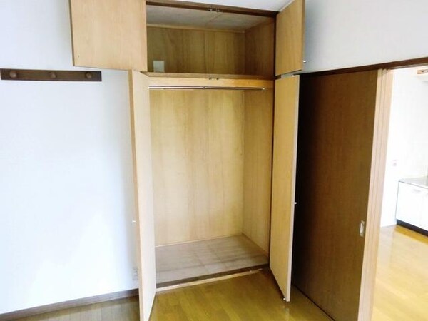 設備(★南面の洋室６帖の収納スペースです★)