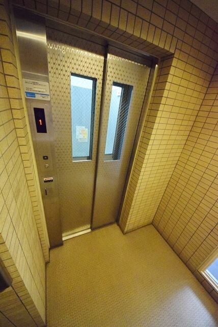 物件内観写真12　(★エレベーター★)