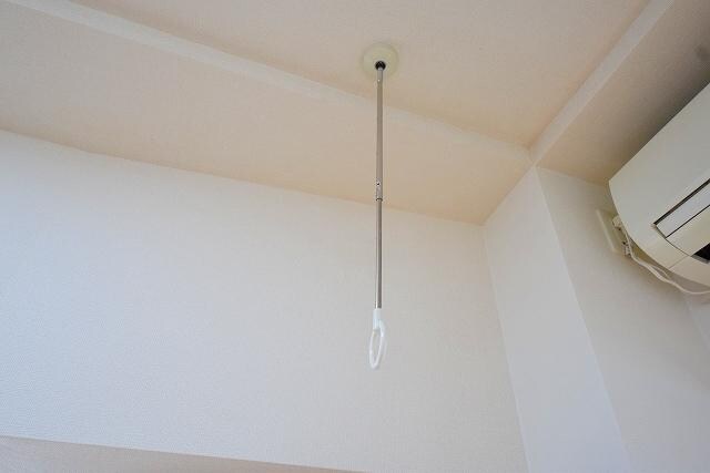 物件内観写真18　(★室内物干し竿です★)
