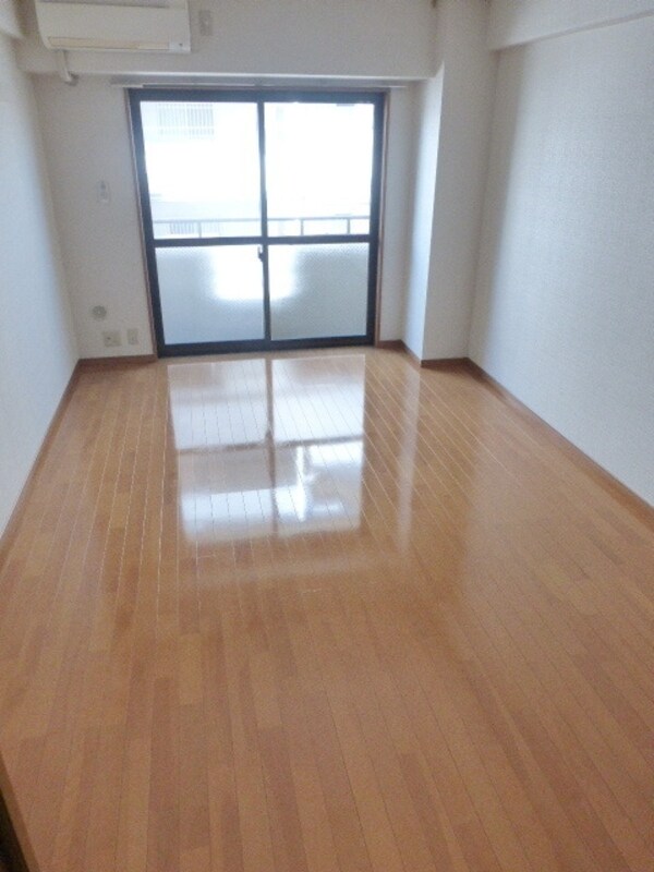 設備(★明るくて綺麗な洋室★※別部屋参考写真)
